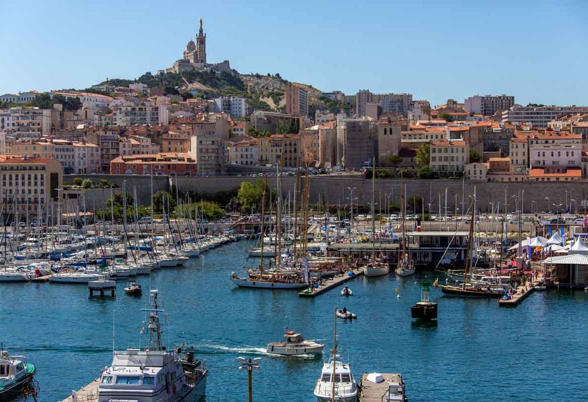 Vue sur le port de la ville de Marseille en France
